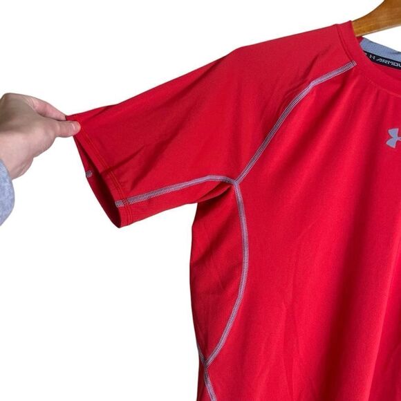 Under‎ Armour red compression tee. Size large - Picture 6 of 8